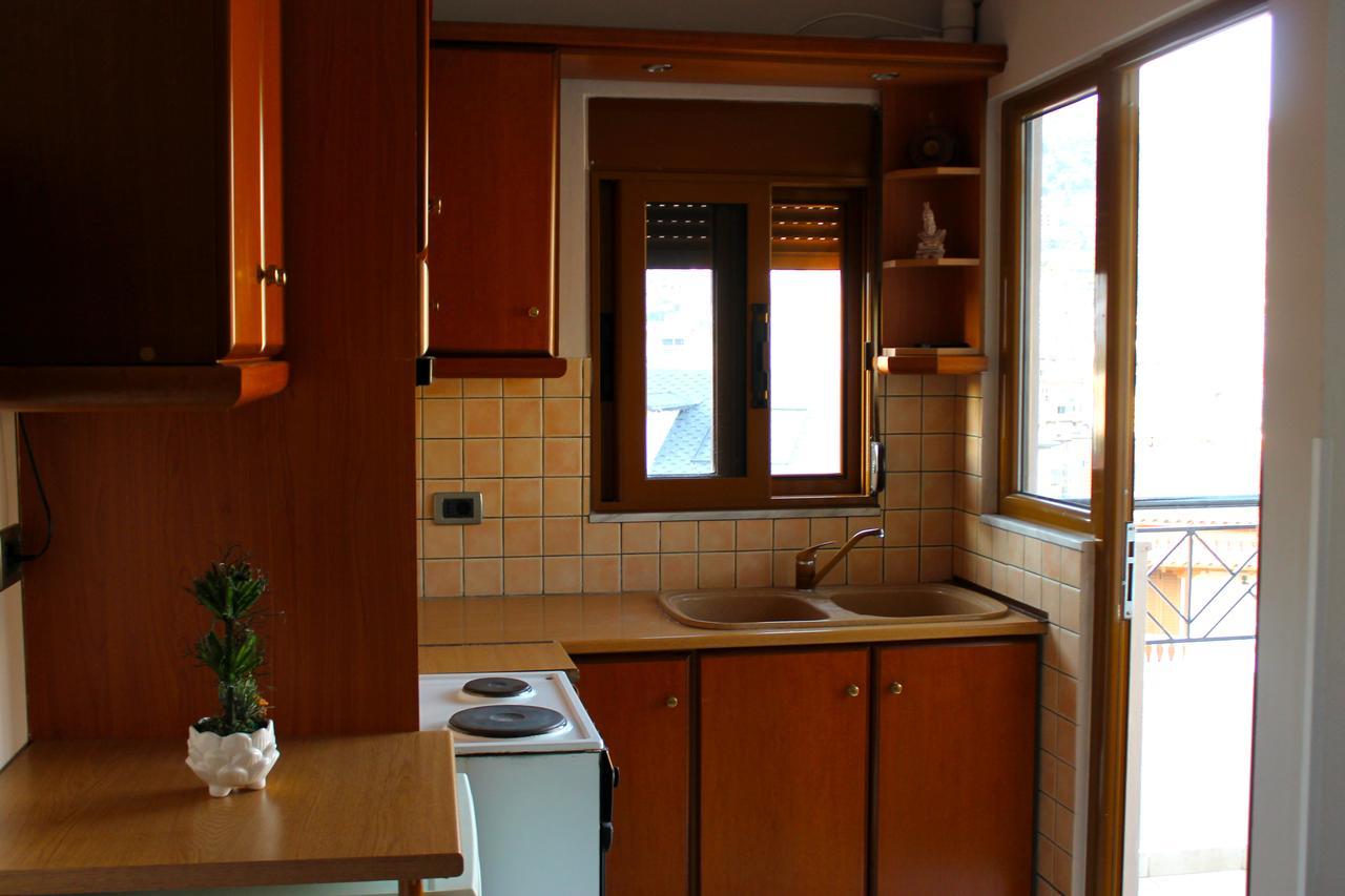 Albi'S Apartment Sarandë Eksteriør bilde
