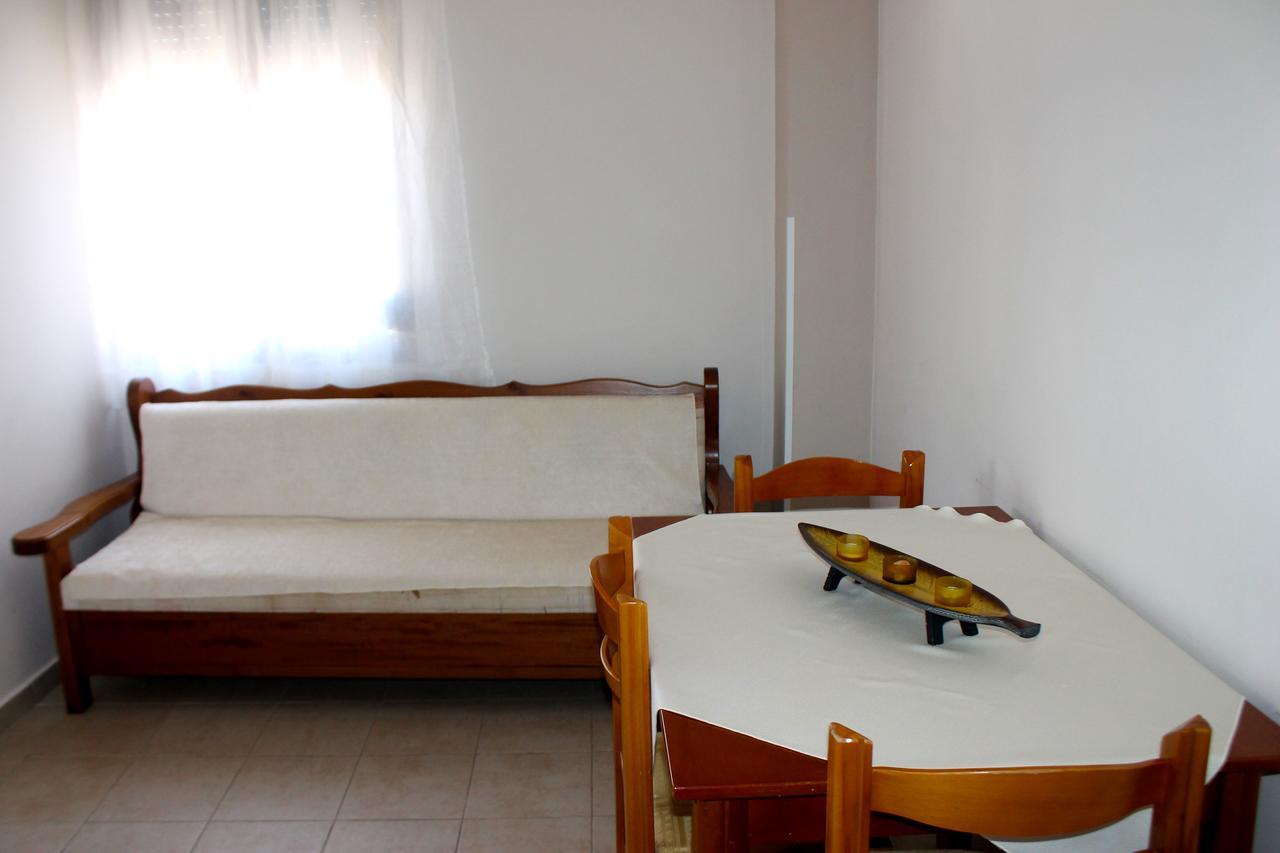 Albi'S Apartment Sarandë Eksteriør bilde